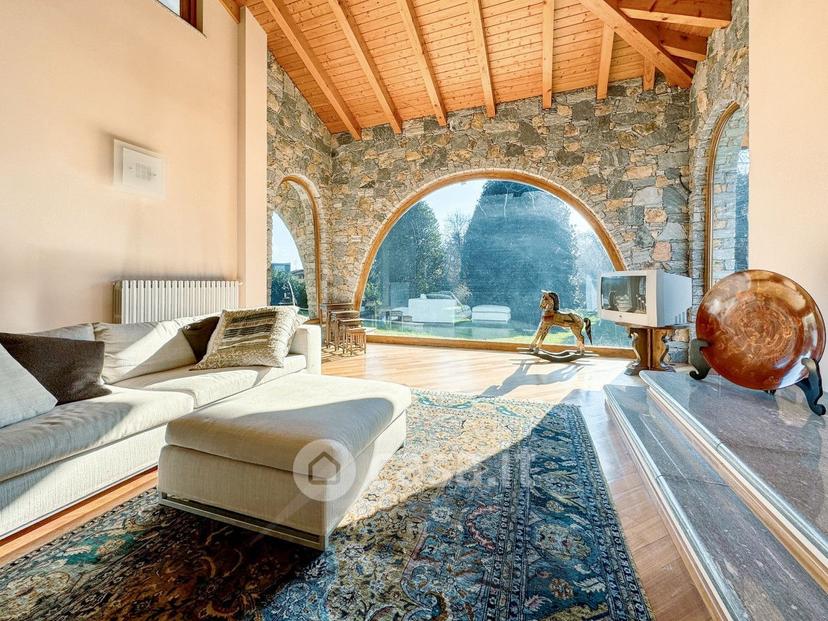 Villa in Via C. Battisti 84 — foto 10 di 39