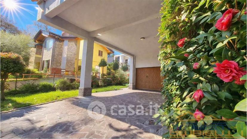 Villa in Via Edmondo de Amicis 6 — foto 17 di 51
