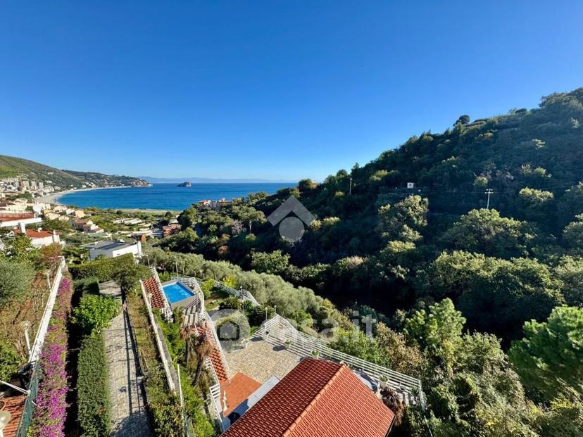 Villa in Regione Torbora — foto 3 di 50