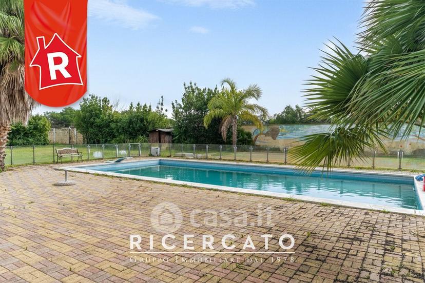 Villa in Sp18 — foto 43 di 106