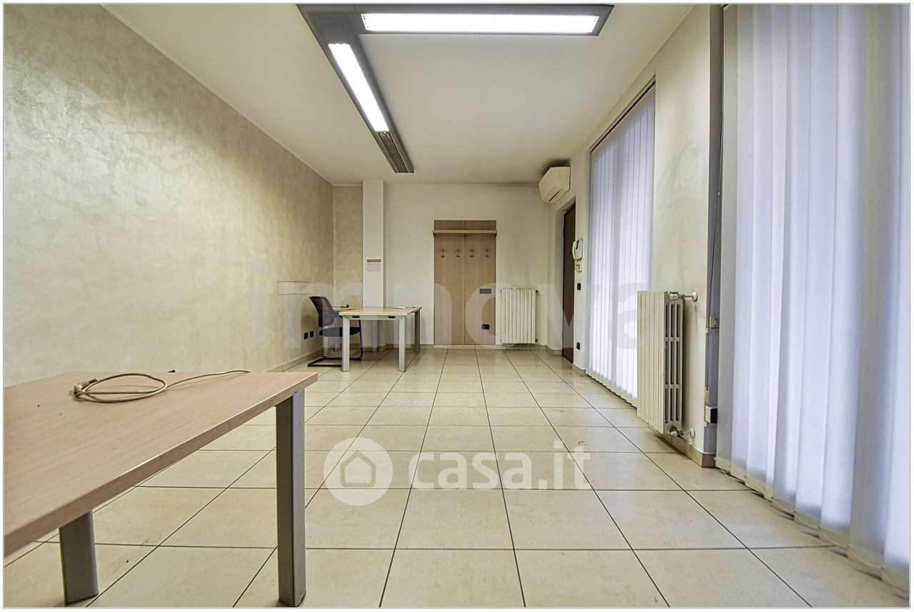 Trilocale in Via Gioacchino Rossini 10