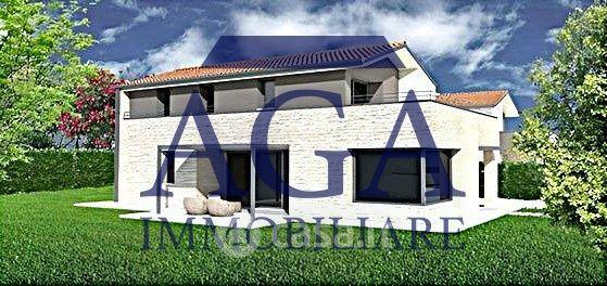 Villa in Viale degli Alpini 31