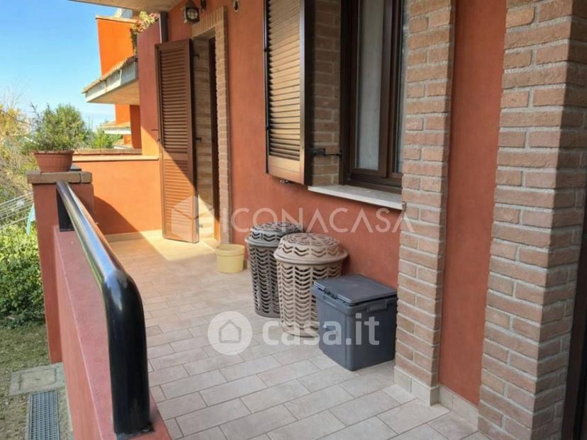 Villa in Via Luigi Polacchi — foto 2 di 34