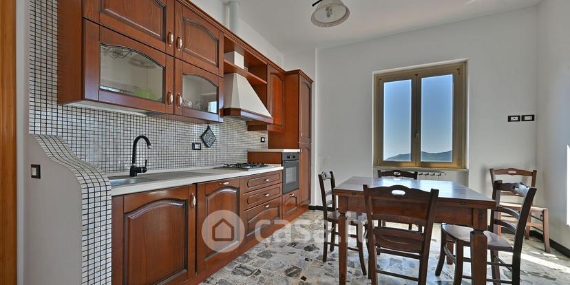 Quadrilocale in Via Alpicella — foto 10 di 33