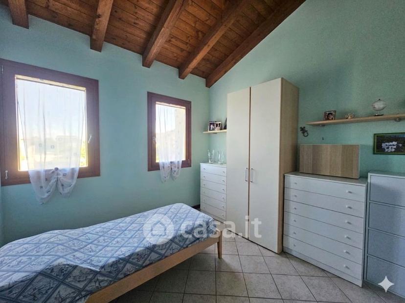 Villa in Via Martiri della Libertà — foto 14 di 19
