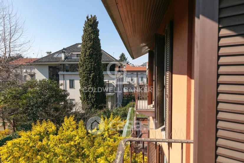 Villa in Via Martiri di Belfiore 4 — foto 7 di 39