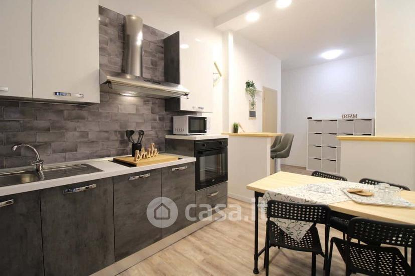 Stanza in Via Ambaraga 77 — foto 22 di 26