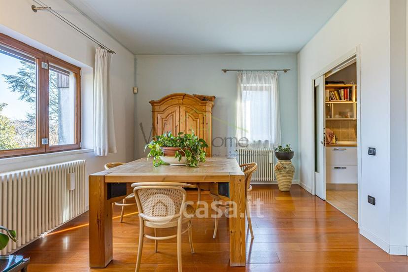 Villa in Via dei Faggi Rossi — foto 9 di 39