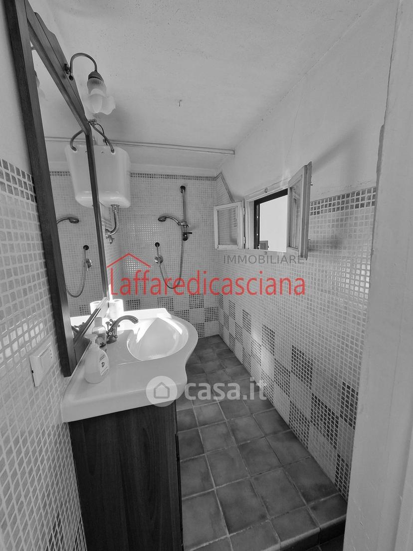 Appartamento in Via Ugo Foscolo — foto 29 di 30