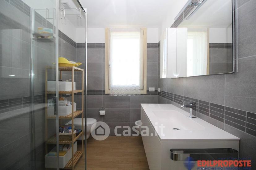 Trilocale in Via Pietro Maroncelli 26 — foto 12 di 31