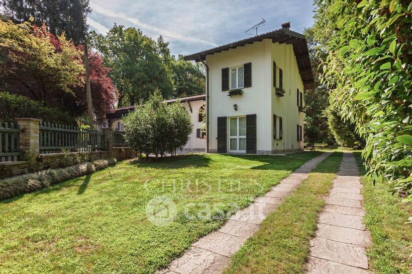 Villa in Via Luciano Manara — foto 22 di 38