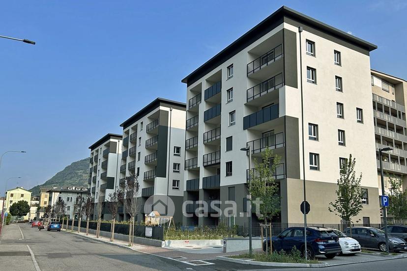 Trilocale in Via Meriggio 3