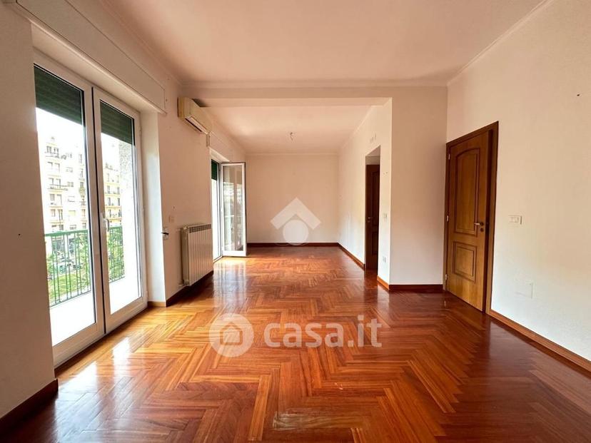 Trilocale in Via Giuseppe de Lorenzo 22 — foto 11 di 20