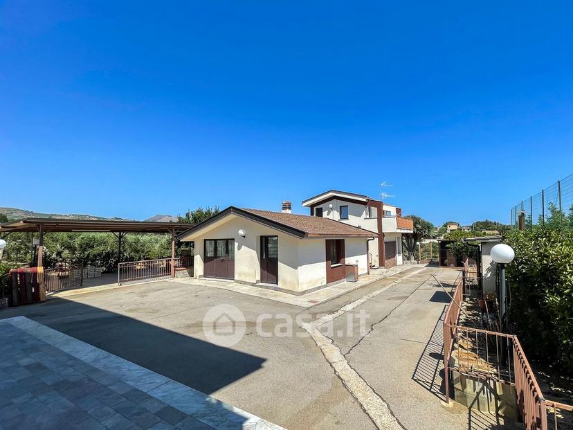 Villa in Via Giovanni Guareschi 67 — foto 88 di 115