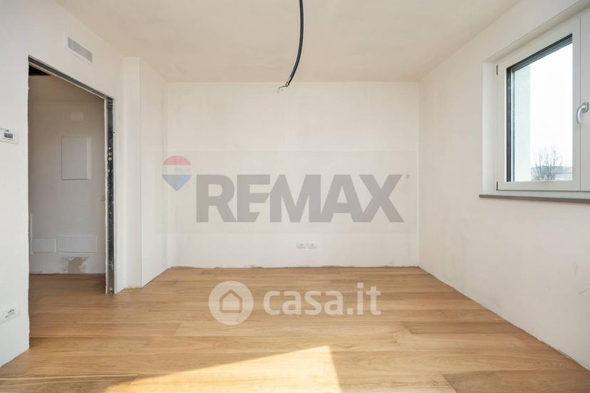 Trilocale in Via Piave 23 — foto 32 di 51