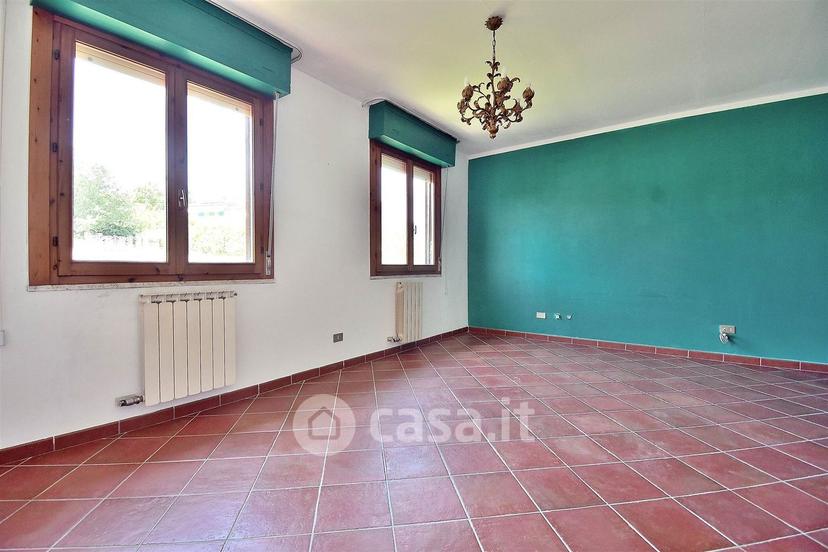 Appartamento in Via Fratelli Rosselli — foto 18 di 30