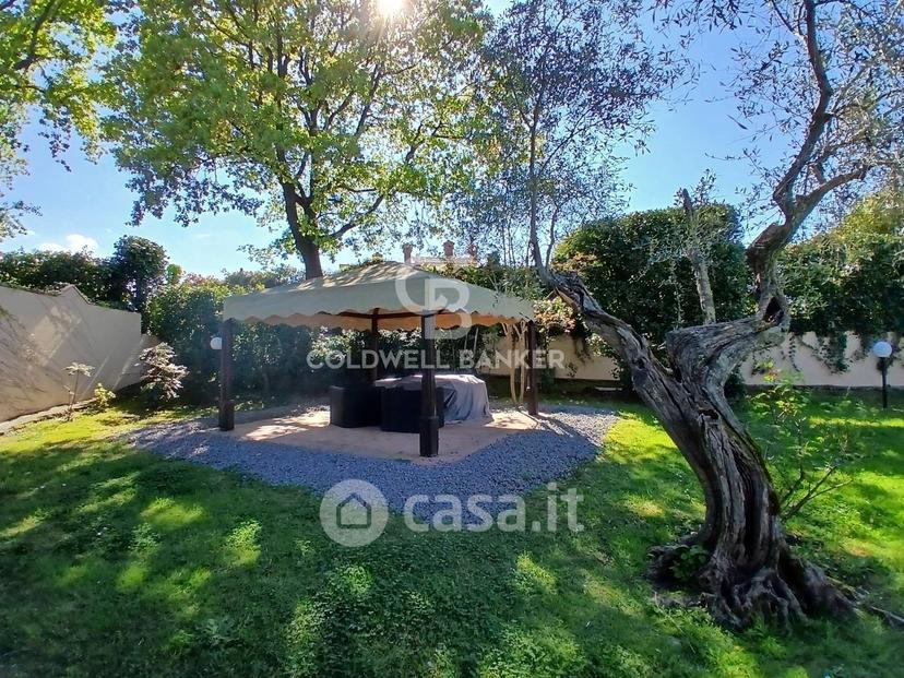 Villa in Strada Cassia Sud — foto 37 di 77
