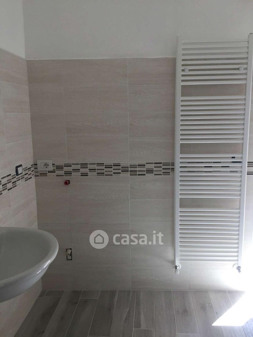 Bilocale in Via Italia Libera 66 — foto 37 di 42