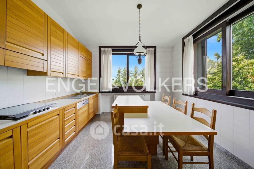 Villa in Via Ingegner Giacomo Tovo 8 — foto 11 di 40