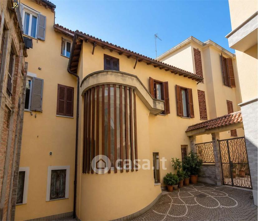Appartamento in Via Regina Margherita 9 — foto 27 di 36