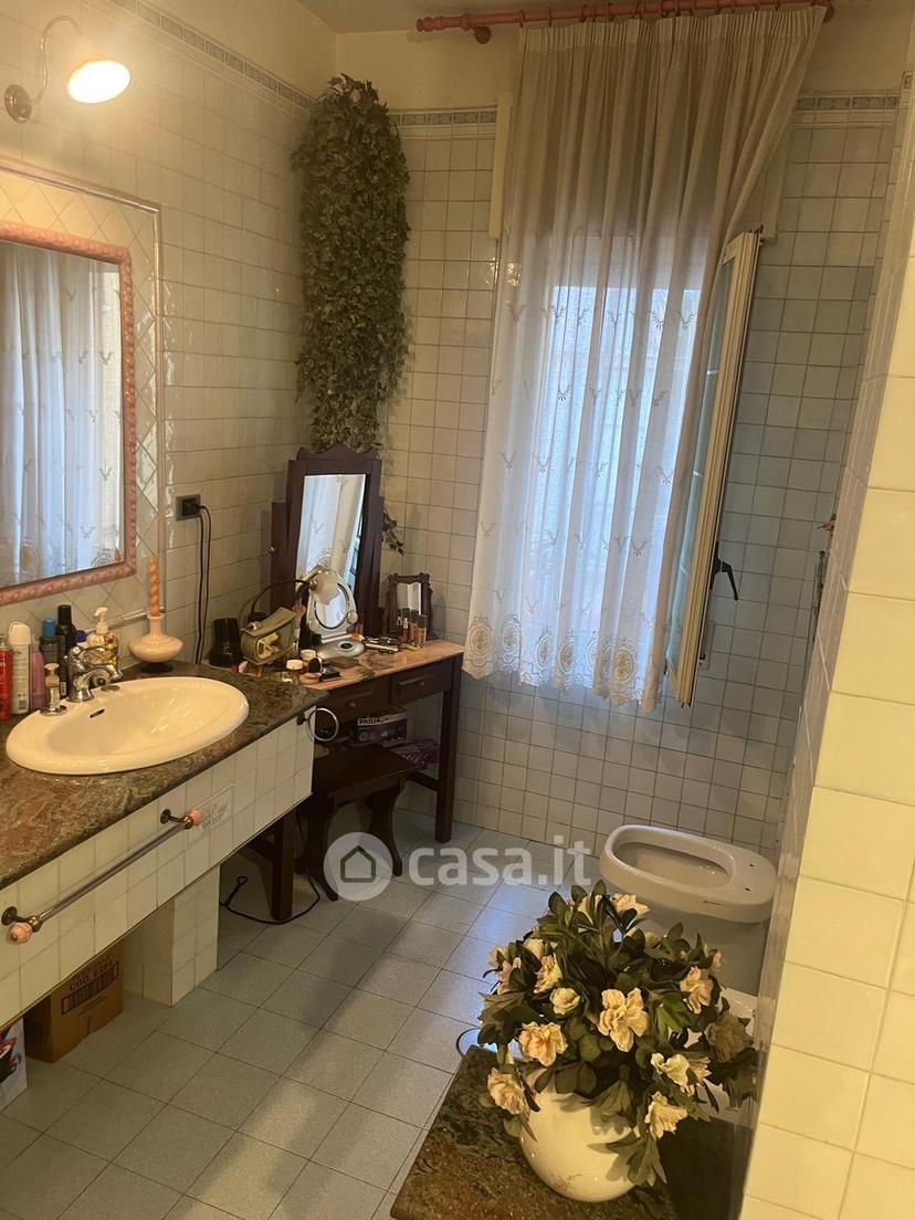 Appartamento in Via Genova — foto 12 di 24