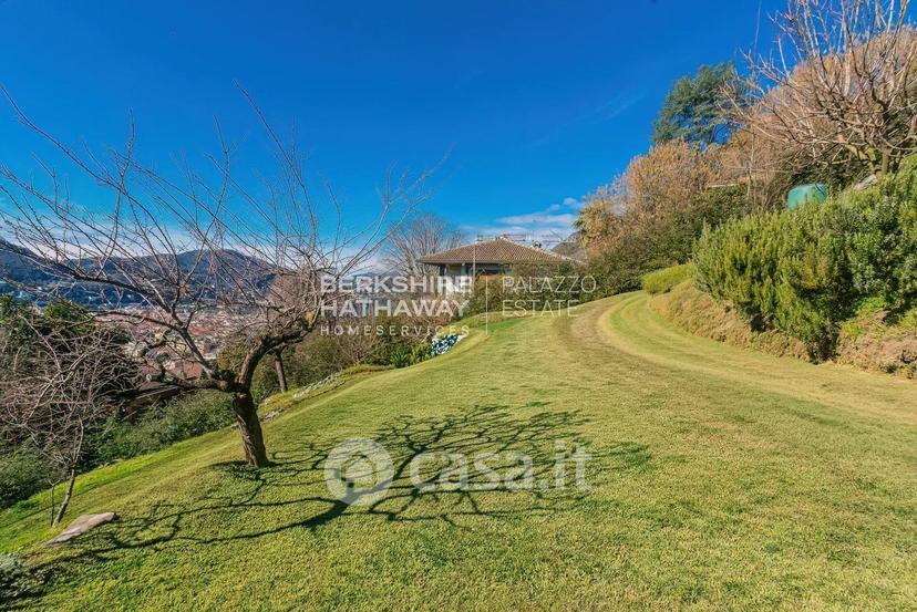Villa in Via Per Brunate — foto 22 di 44