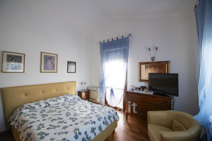 Villa in Via G. Brodolini 49 — foto 43 di 52