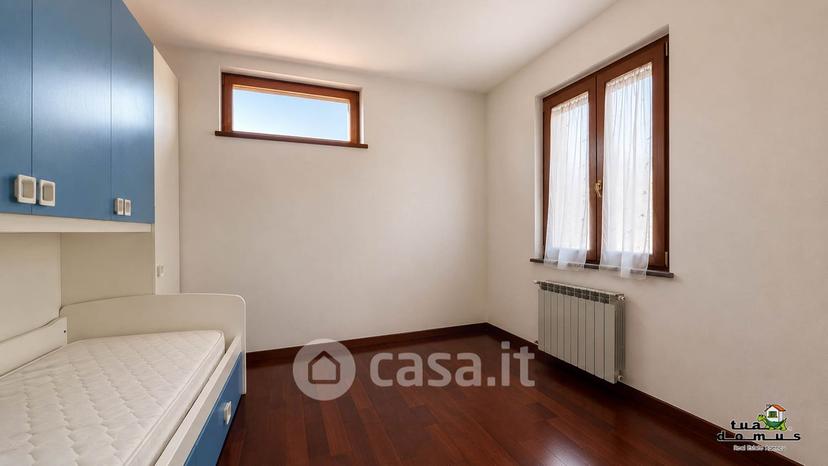 Villa in Via degli Ulivi 2 — foto 6 di 40