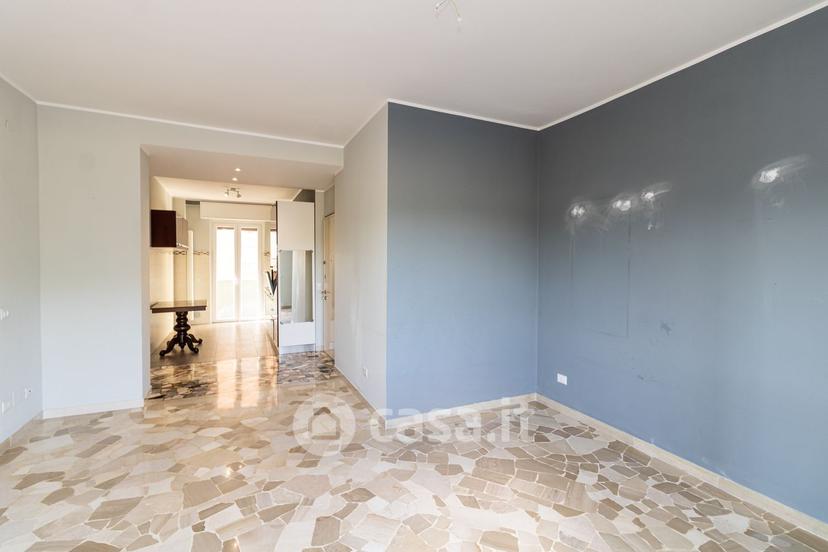 Trilocale in Via Martiri di Marzabotto 81 — foto 22 di 28