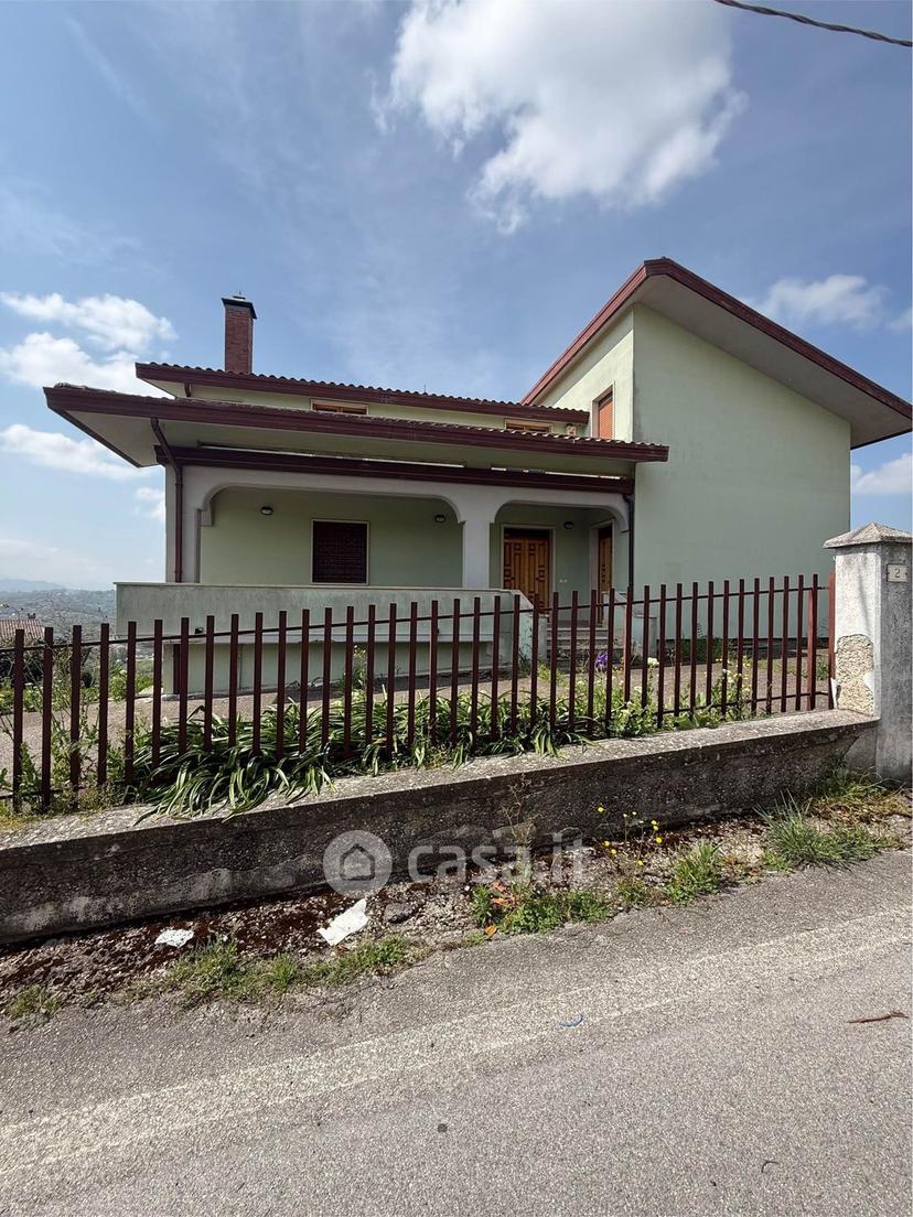 Villa in Via Canale