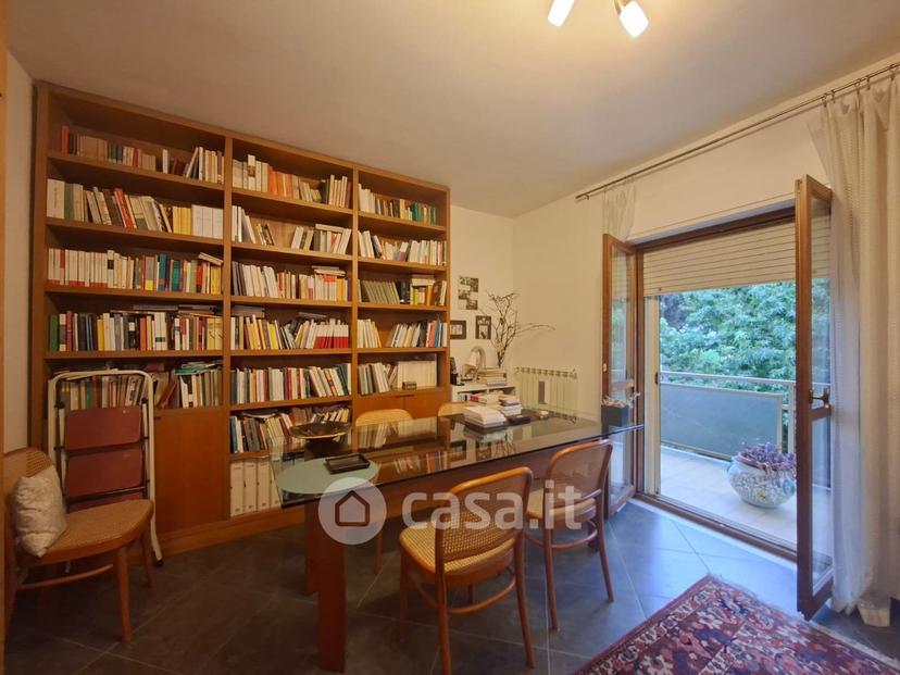 Trilocale in Via Martiri di Bellona 14 — foto 19 di 30
