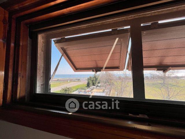 Trilocale in Lungomare Italia — foto 30 di 34