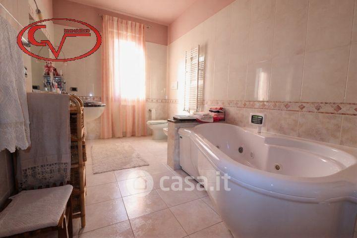 Villa in Via Gustavo Borsari — foto 49 di 56