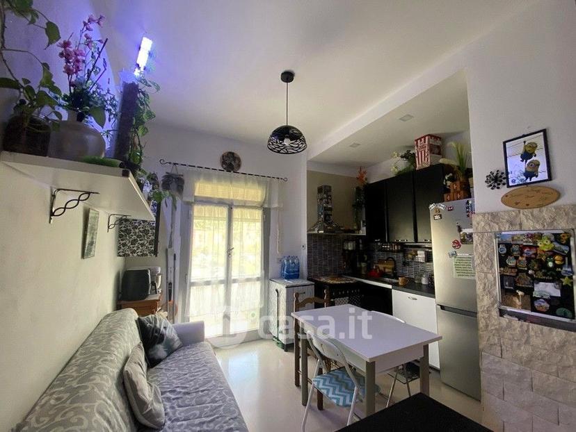 Trilocale in Via Fieschi 40 — foto 18 di 20
