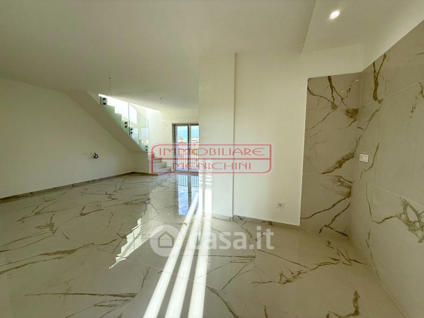 Trilocale in Via Camillo Benso Cavour — foto 64 di 75