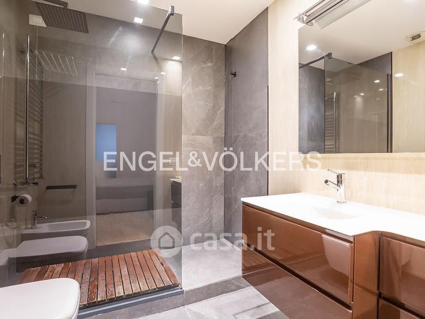 Trilocale in Viale Giorgio Ribotta — foto 2 di 19