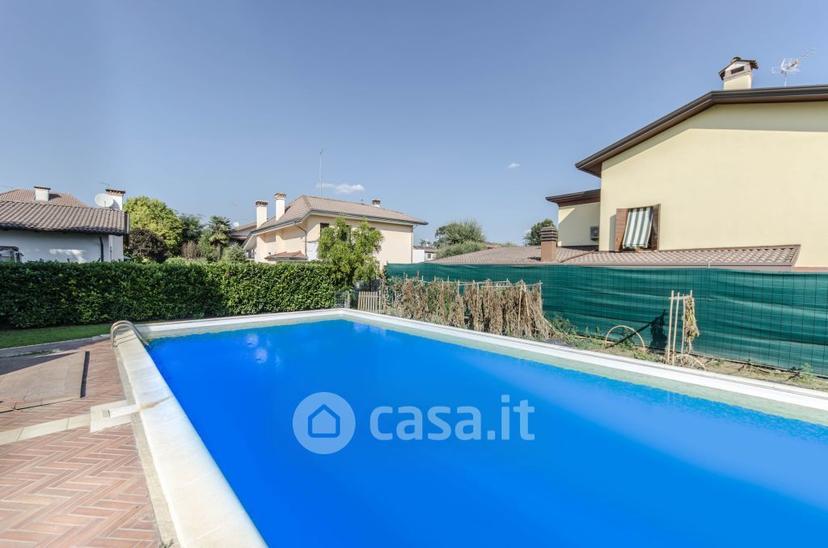 Villa in Via del Molino — foto 2 di 39