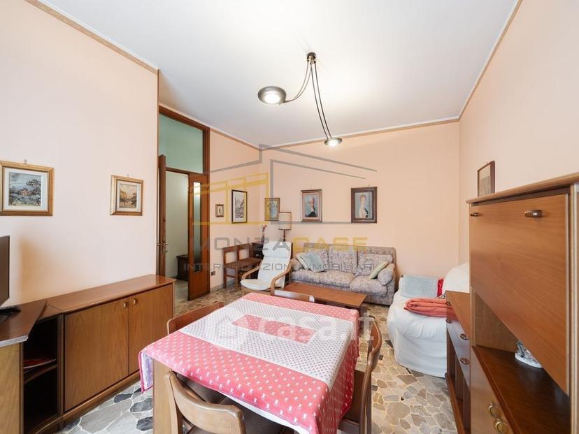 Trilocale in Viale Campania 56 — foto 24 di 35
