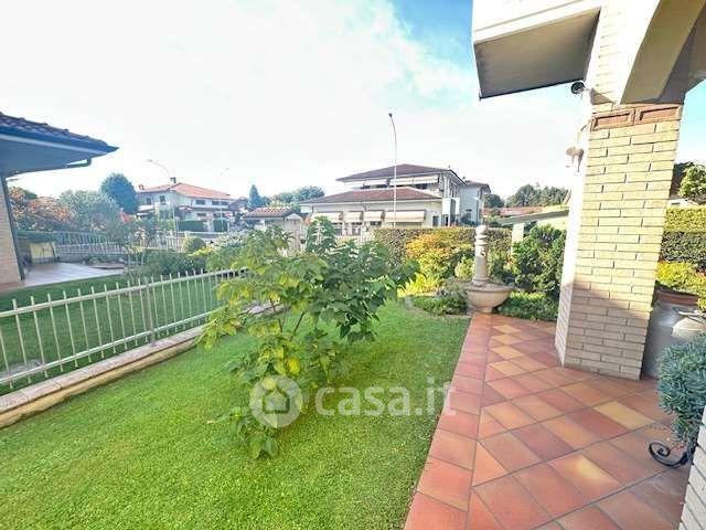 Villa in Via Sandro Pertini 21 — foto 52 di 83