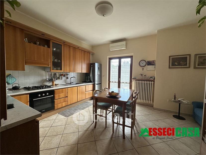 Villa in Via Tenente Giovanni Adami — foto 33 di 46