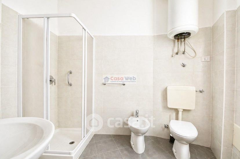 Trilocale in Via Alessandro Manzoni 16 a — foto 18 di 18