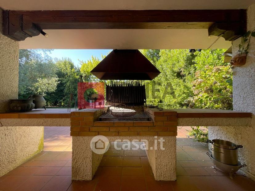 Villa in Via IV Novembre — foto 9 di 39
