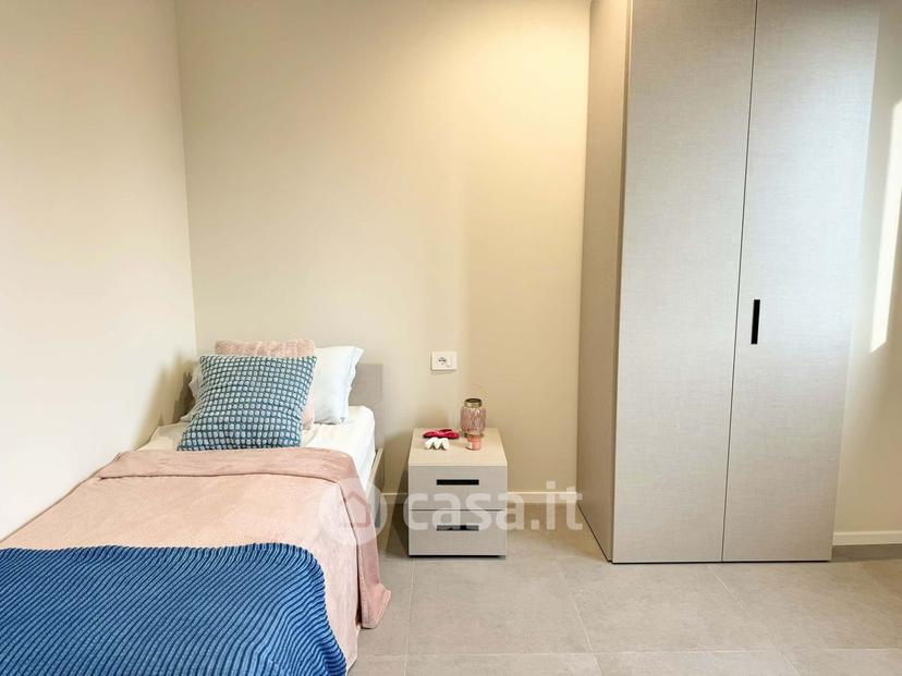 Stanza in Via San Giovanni Bosco — foto 15 di 27