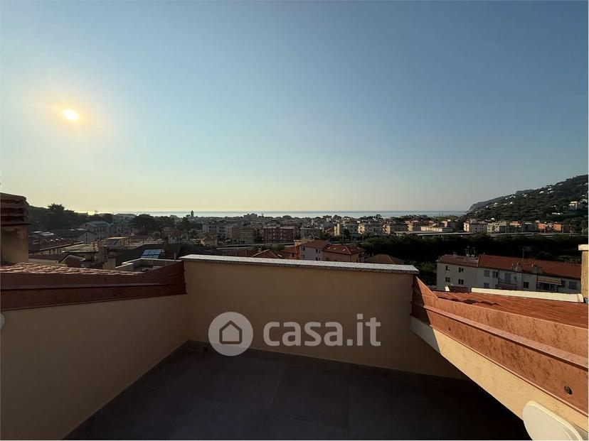 Trilocale in Via alla Rocca 12 — foto 18 di 22