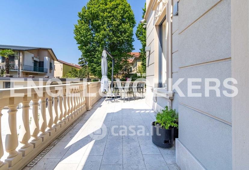 Villa in Corso Leonardo da Vinci — foto 31 di 39