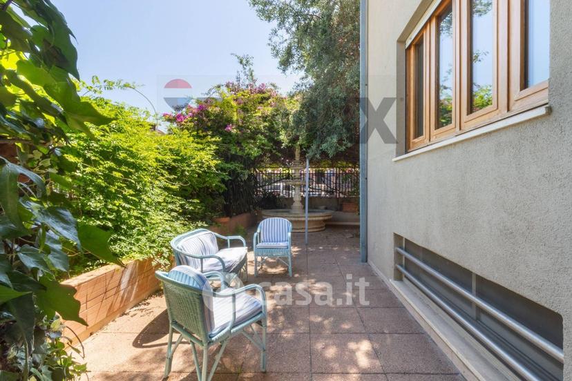 Villa in Via Bartolomeo Colleoni 10 — foto 36 di 46