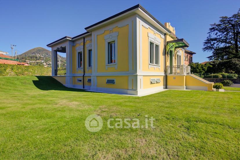 Villa in Via Palestro — foto 2 di 42