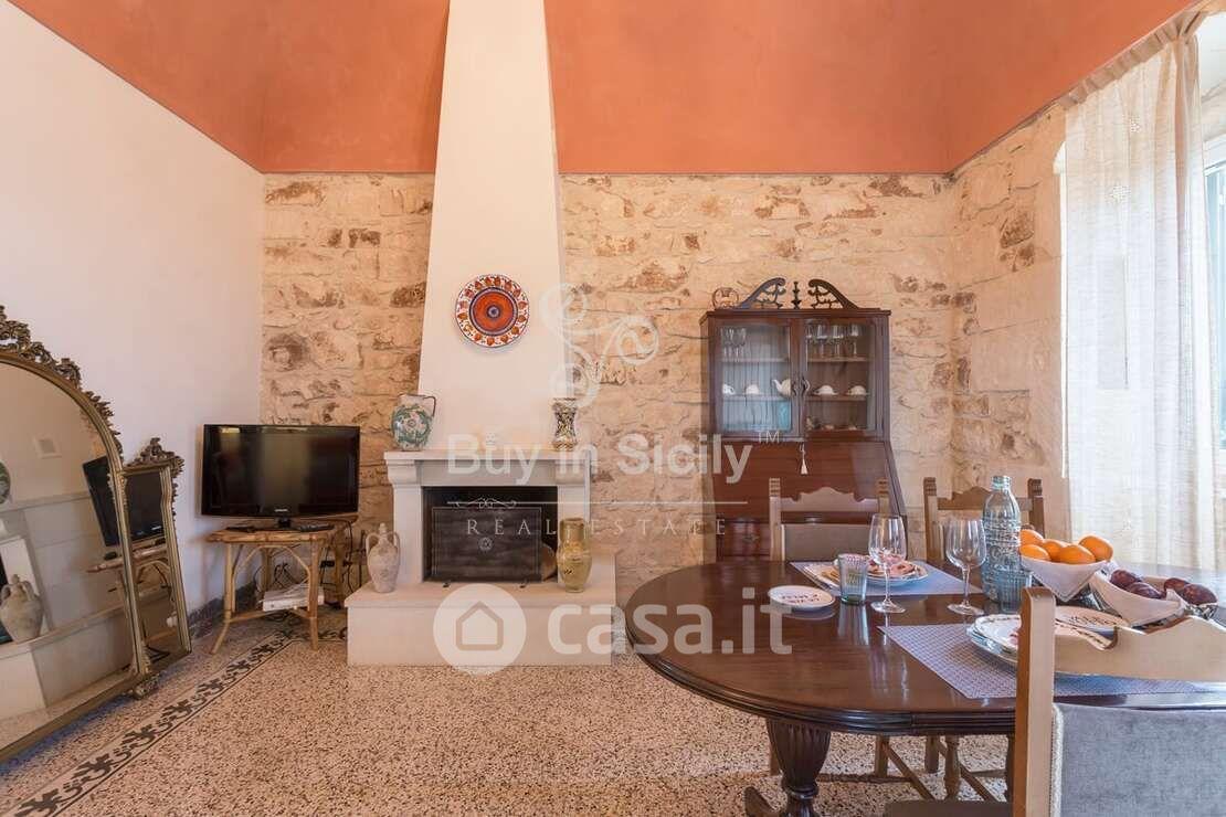 Villa in Sp60 2