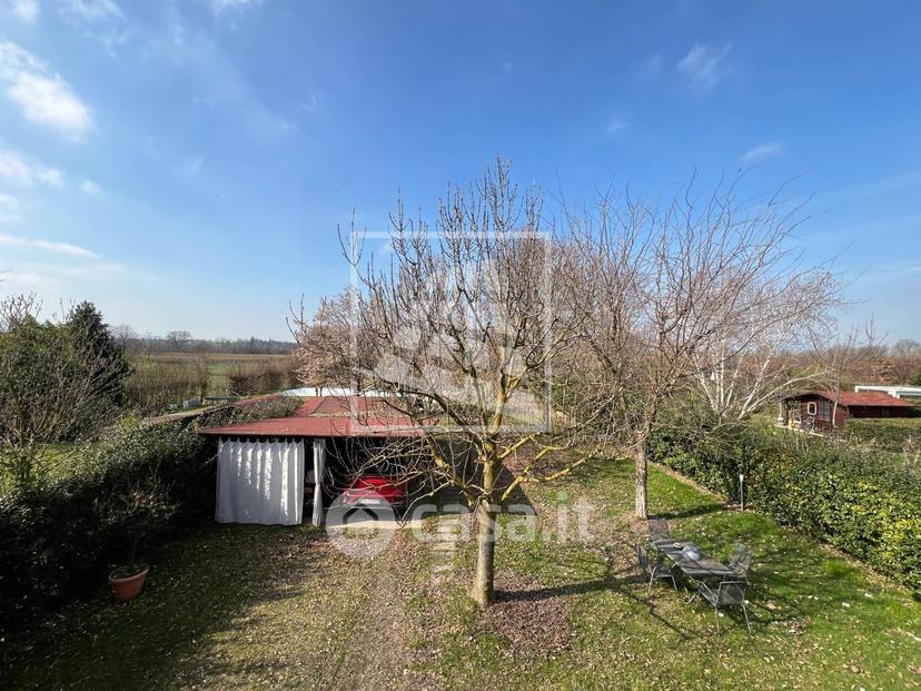 Villa in Via Gianni Rodari 16 — foto 34 di 89