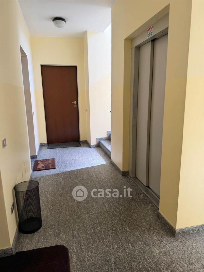 Trilocale in Via Montello 53 C — foto 7 di 29